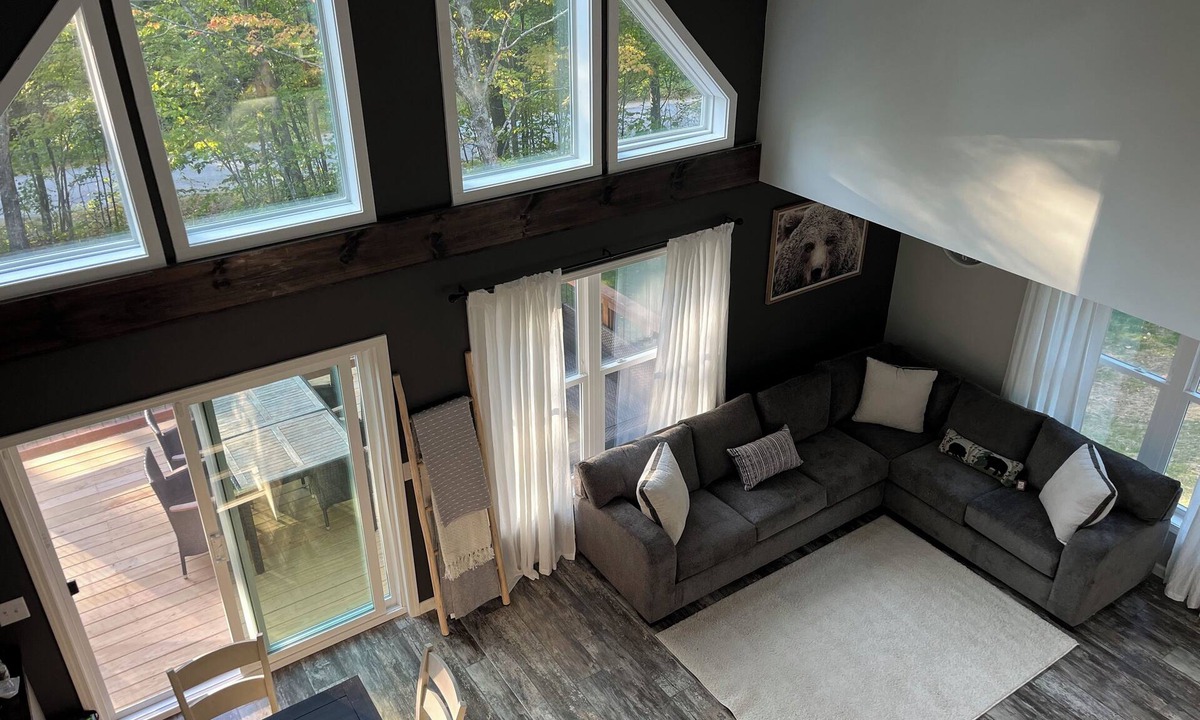 Campton House | Plan for fall foliage in the Lakes-mountain region. Brand New 3 Bedroom Chalet