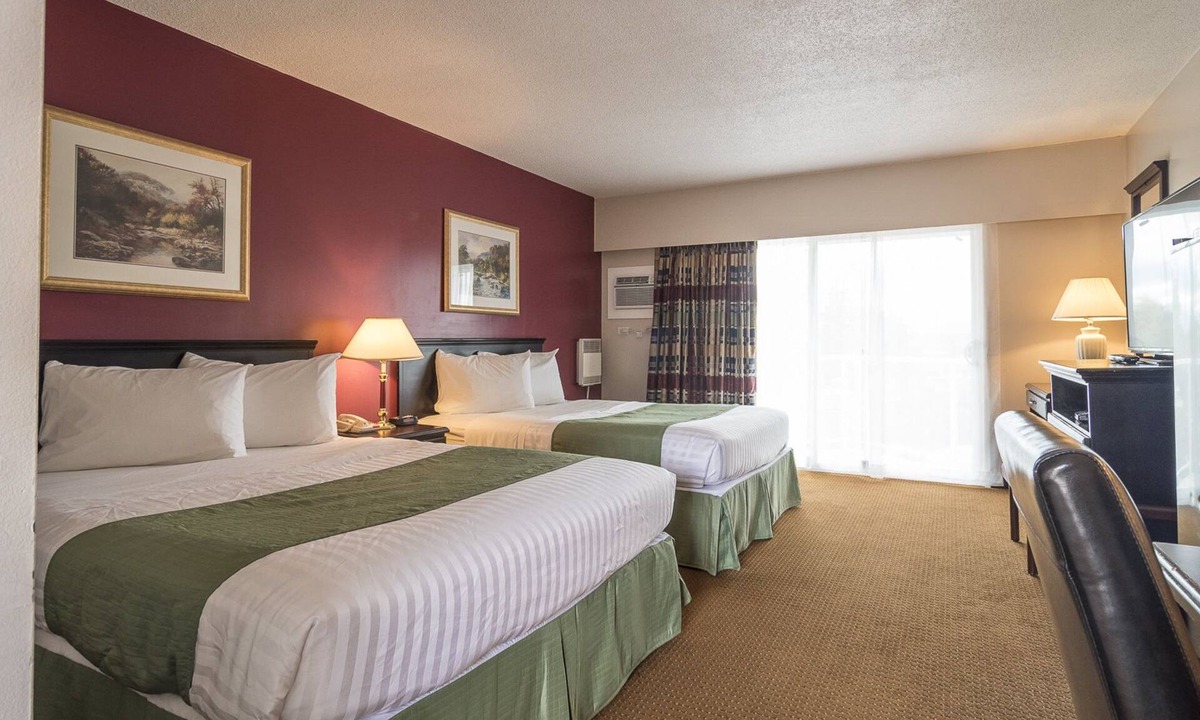Comox Hotel | Port Augusta Inn and Suites
