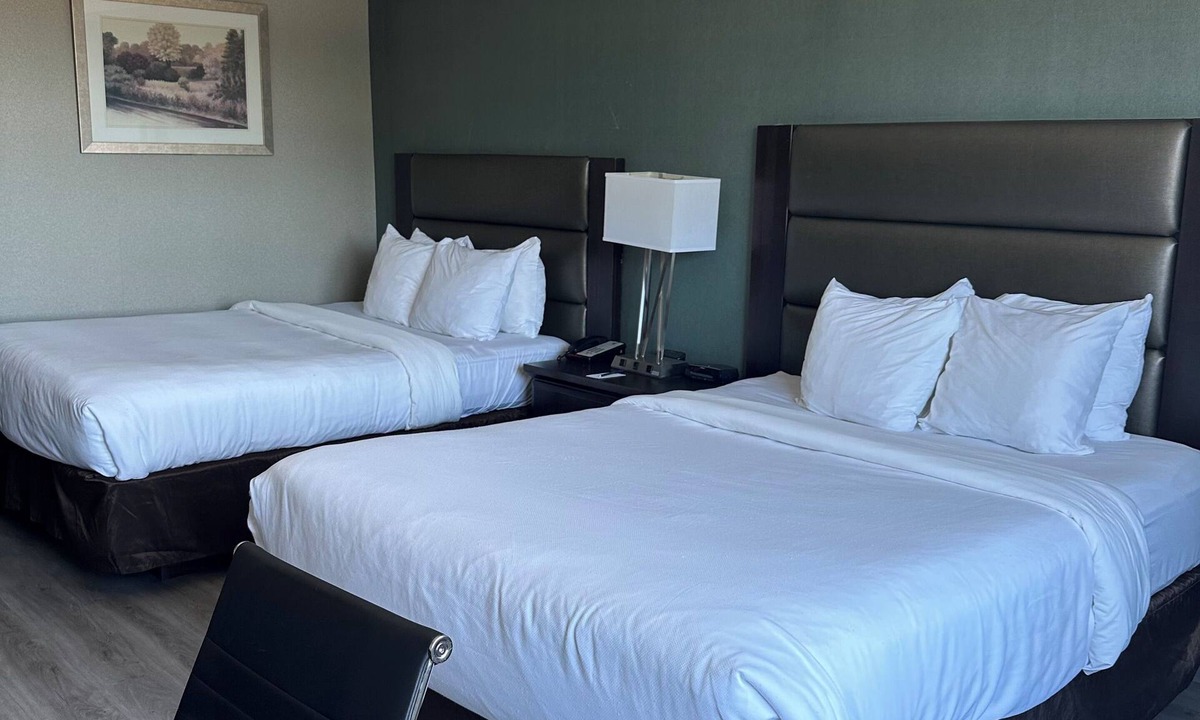 Port Hope Hotel | Port Hope Inn