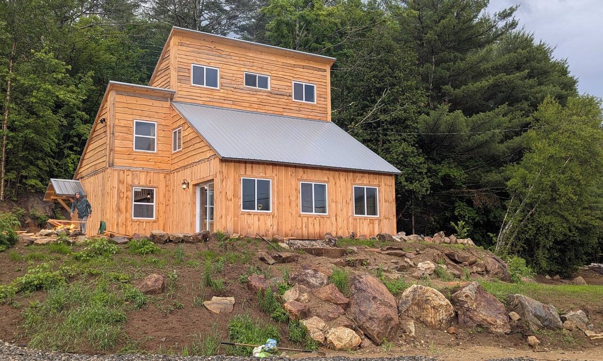 Mexico Cabin | Post & Beam Mountain Retreat/Western Maine