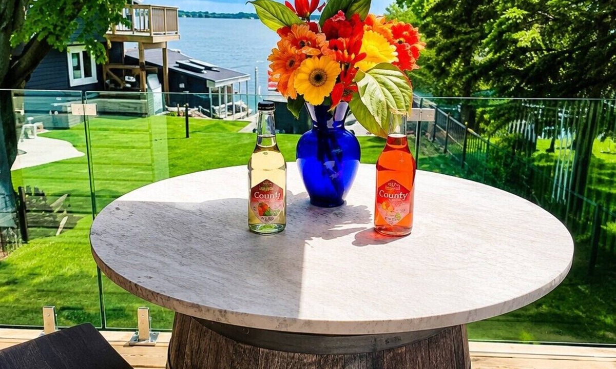 Waupoos House | Prince Edward County Waterfront Setting | Smith Bay Views | Wine Country