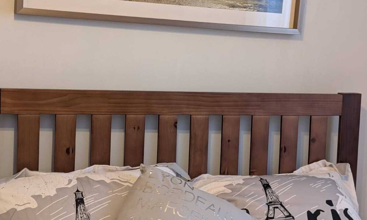 Mauricie Apartment | Private Room - 5 min away - University - High-Speed WiFi