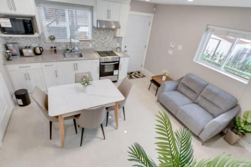 Killarney House | Quiet 2BR Suits in Vancouver with Private Entry