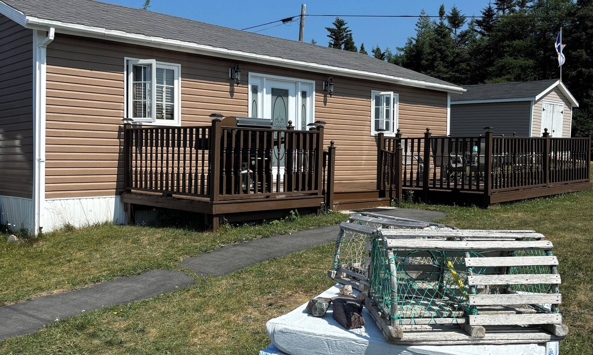 Knights Cove Cottage | Quiet Cove Cottage Acreage Living-Rugged Coastline-Bonavista Peninsula