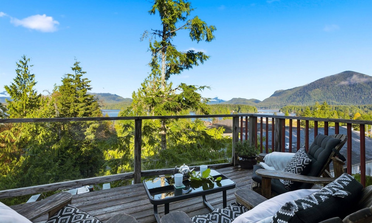 Tofino House | Raven's Treehouse-D.T, Tonquin, Mountain/Ocean View