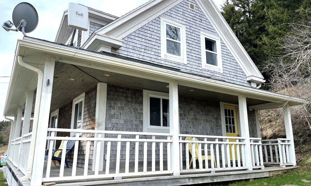 Beaver Harbour House | Relax with the whole family at this peaceful place to stay