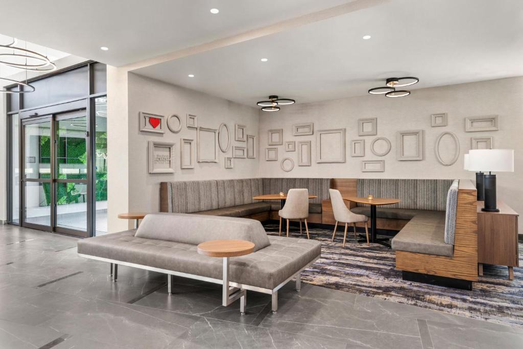 Laval Hotel | Residence Inn by Marriott Laval