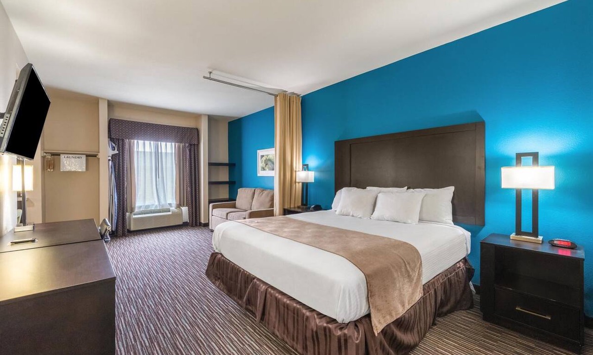 Cotulla Hotel | Residency Suites - Cotulla