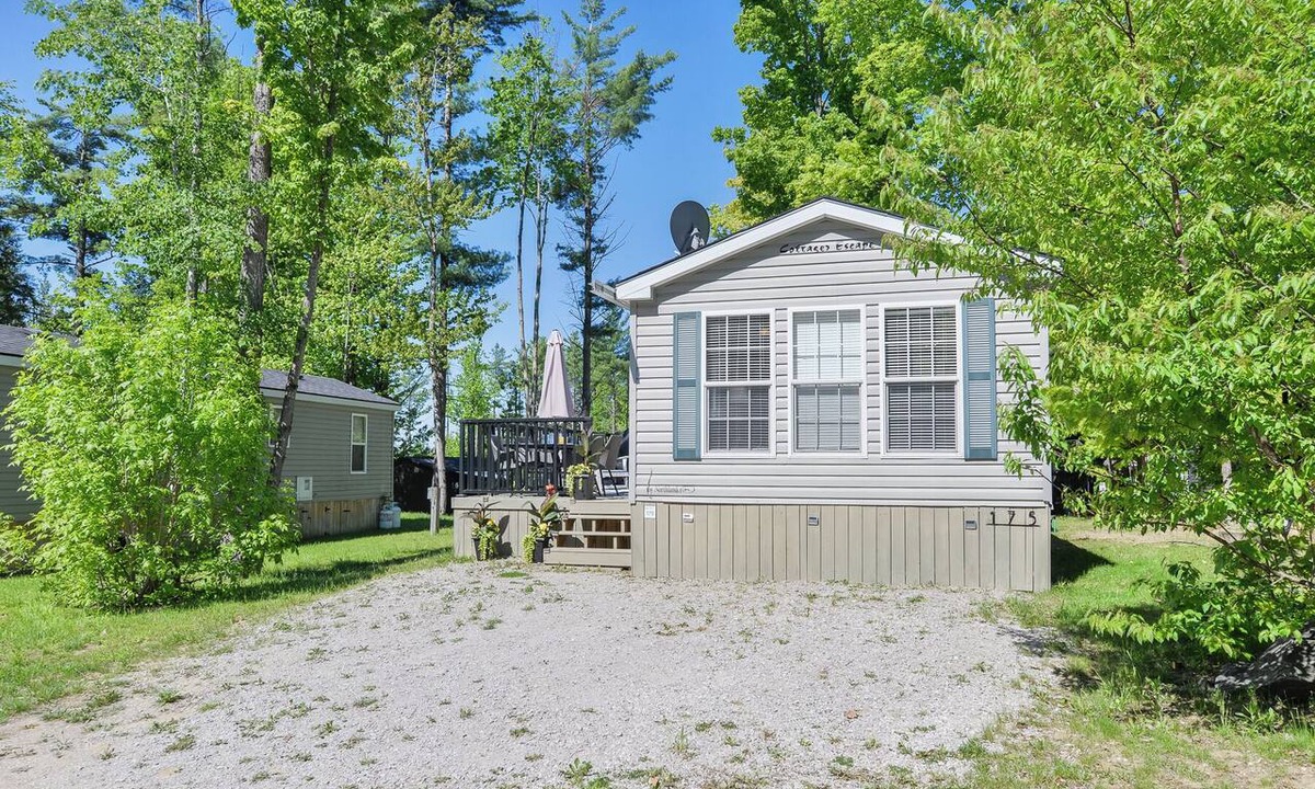 Washago Cabin | Resort Getaway - Muskoka (Severn Bridge)- Sleeps 6