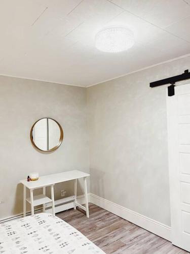 Fredericton Apartment | Rose All Day Downtown Fredericton King Studio