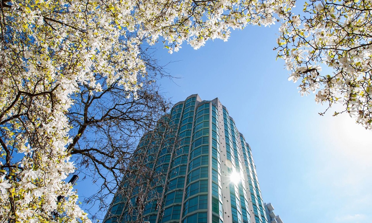 Yaletown Hotel | Rosedale On Robson Suite Hotel