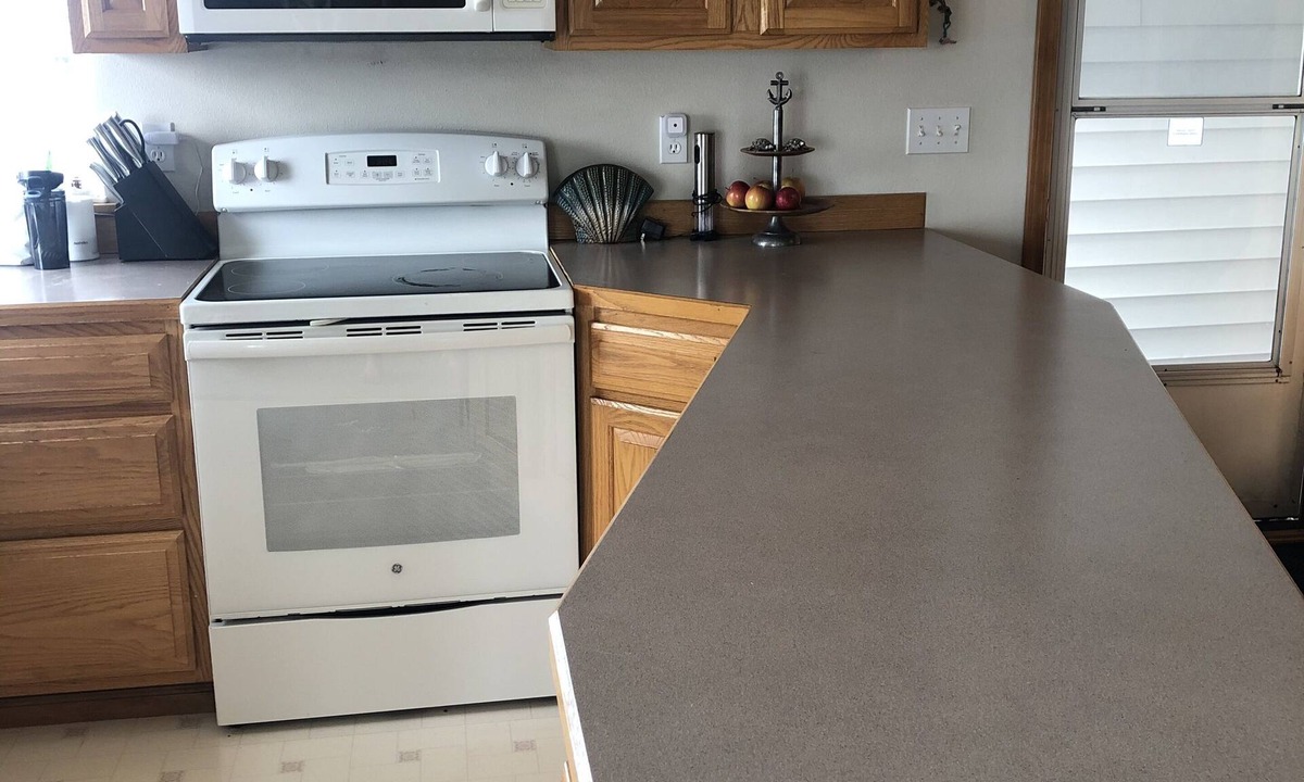 Lakebay Cottage | Sandy Beach Front Cottage with great Sunsets
