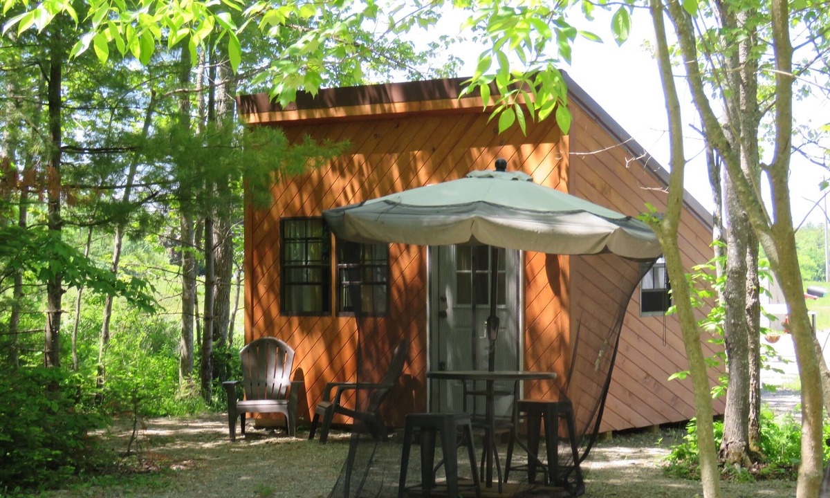 Lincoln Cabin | Schlafman's Hollow Solar Camp Cabin 1