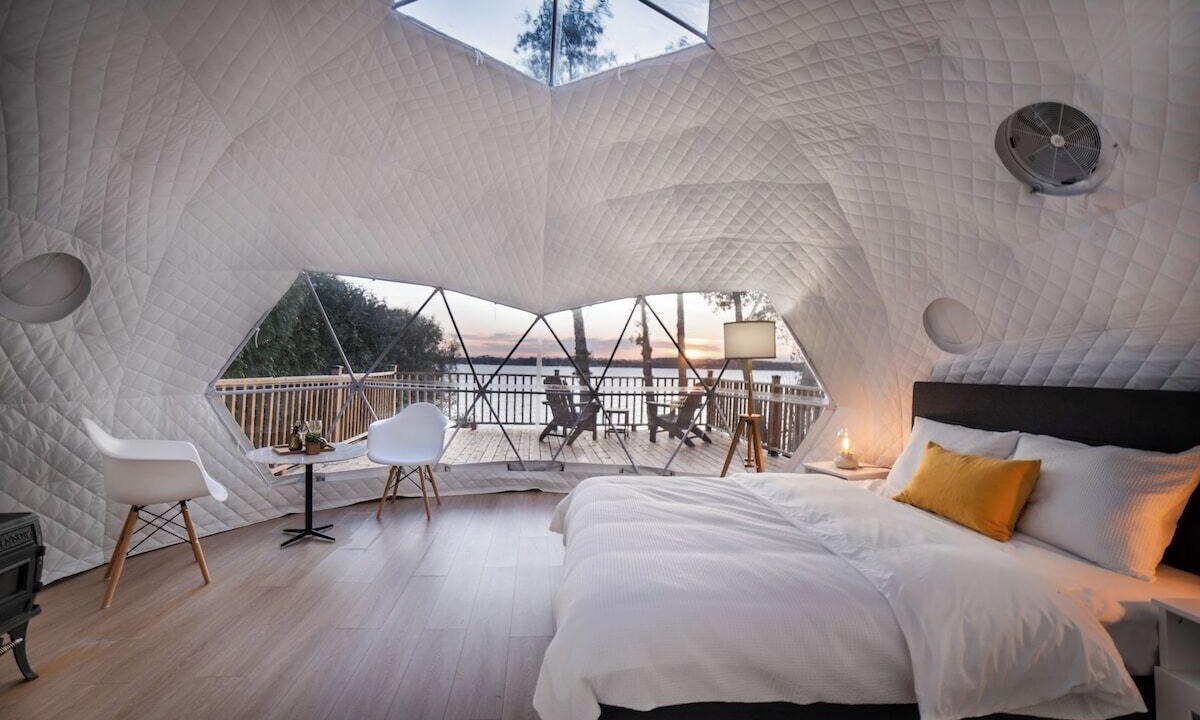 Scugog House | Scugog Lakeside Retreat w Outdoor Dome & Hot Tub
