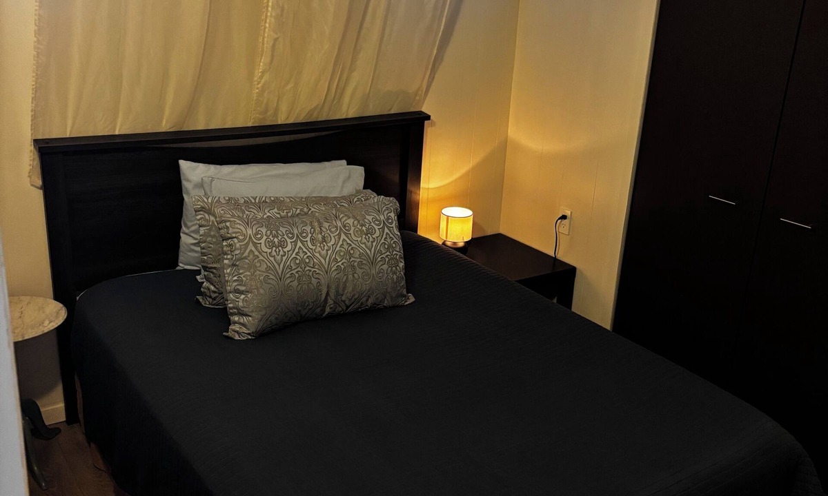 Seaforth Apartment | Seaforth Suite Near Lake Huron