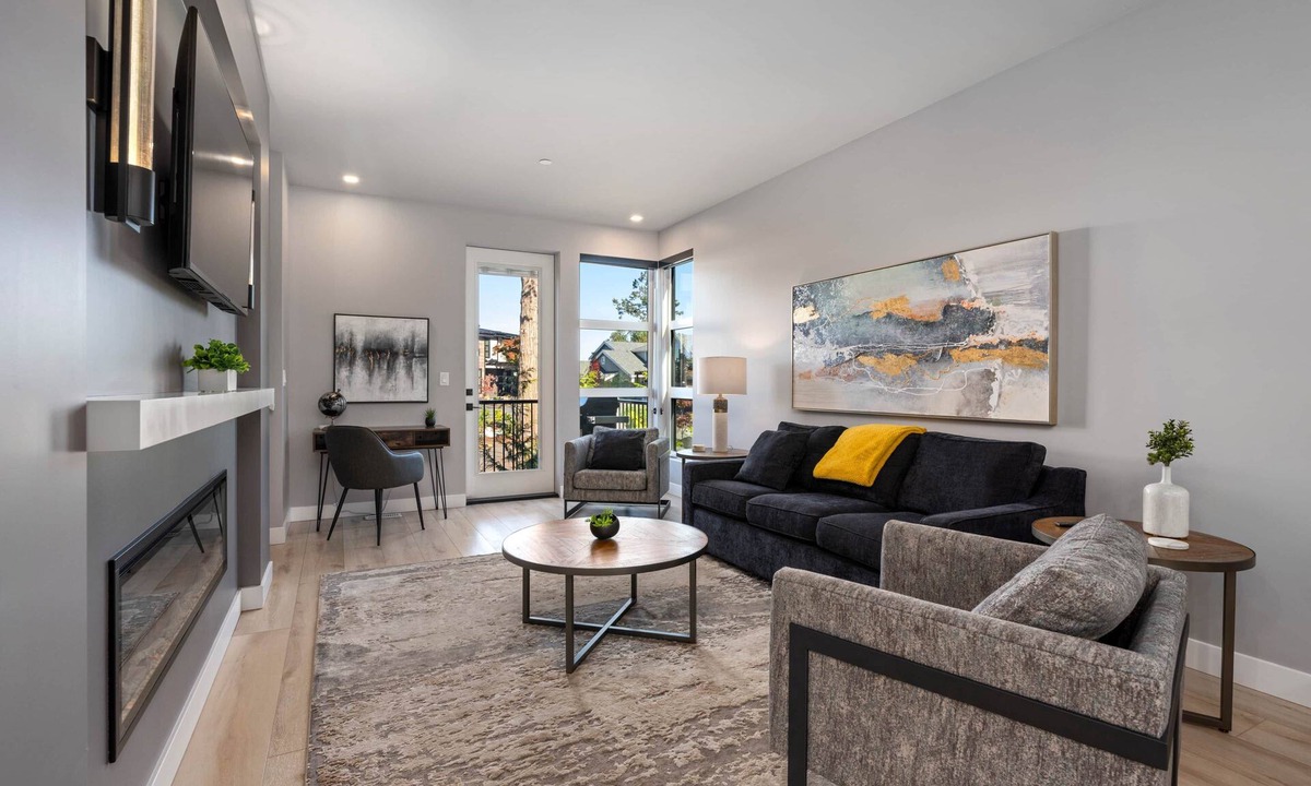 Regional District of Nanaimo House | Seaside 2 bdrm Townhome