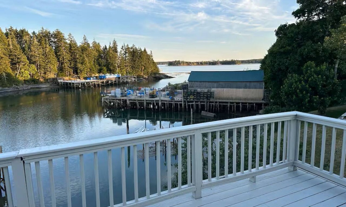 Jonesport House | Seaside Friendship House on Lobster Cove