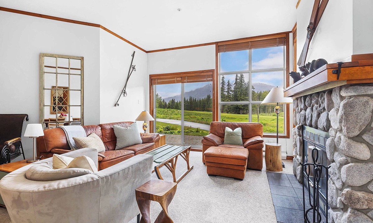 Blackcomb Condo | Serene fairway townhouse w/hot tub