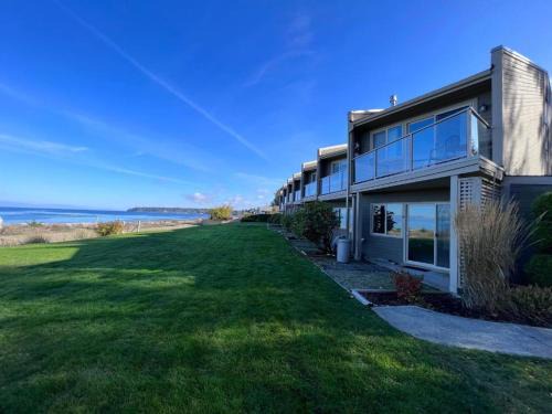 Regional District of Nanaimo Hotel | Shorewater Resort, Qualicum Beach