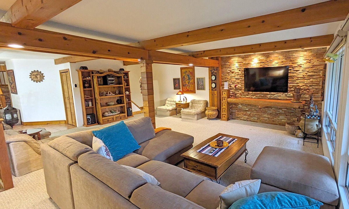 Essa Cottage | Simcoe County Cottage ★ Woodland Private Retreat ★ Hot Tub ★ Riverfront