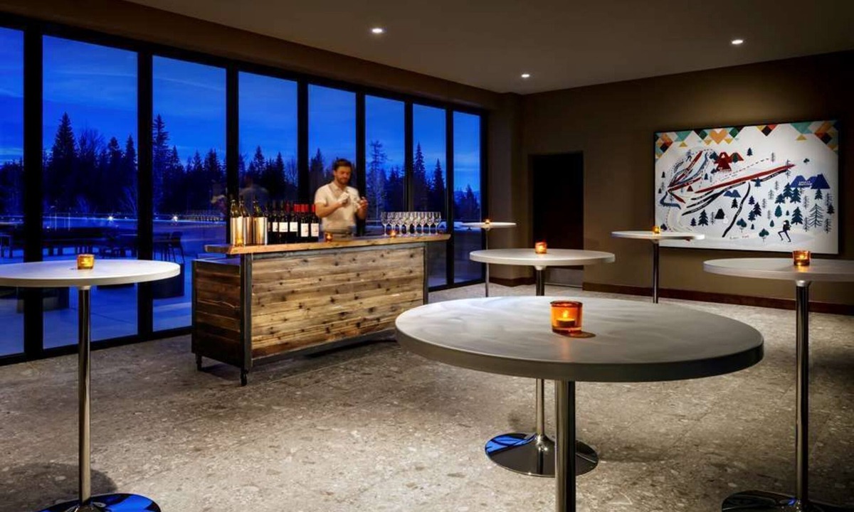 Rossland House | Ski-In/Ski-Out Adventure Stay | Upscale Boutique Vibes | Steps to Red Mountain