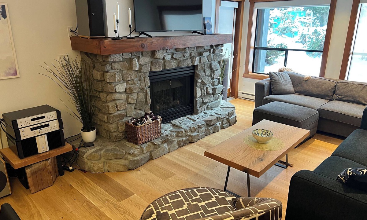 Whistler Condo | Ski in/ski out Blackcomb