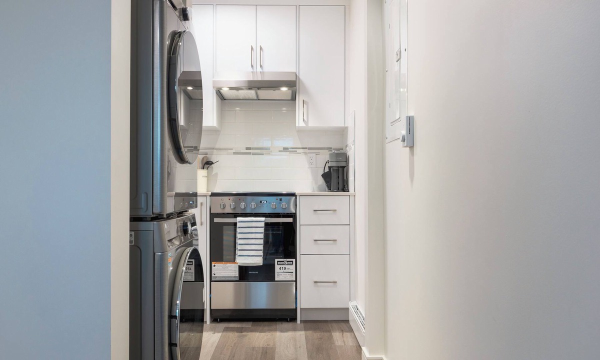 Fraserview Condo | Soothing 1-bedroom condo with AC in vibrant Vancouver