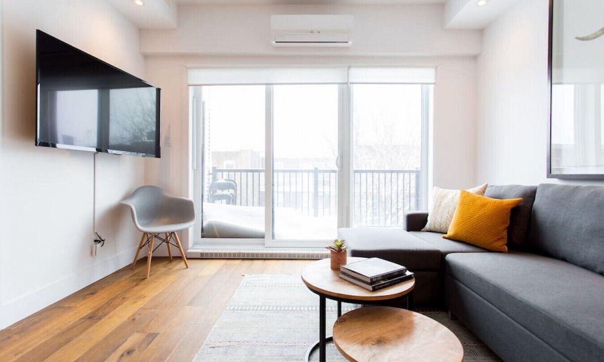 Little Italy Condo | Spacious 2 Bedroom Condo in Little Italy