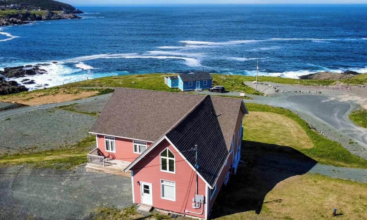 Pouch Cove Apartment | Spacious 4 Bedroom Ocean view Property in Scenic Pouch Cove NL