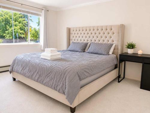 Richmond House | Spacious 4BR Family Townhome
