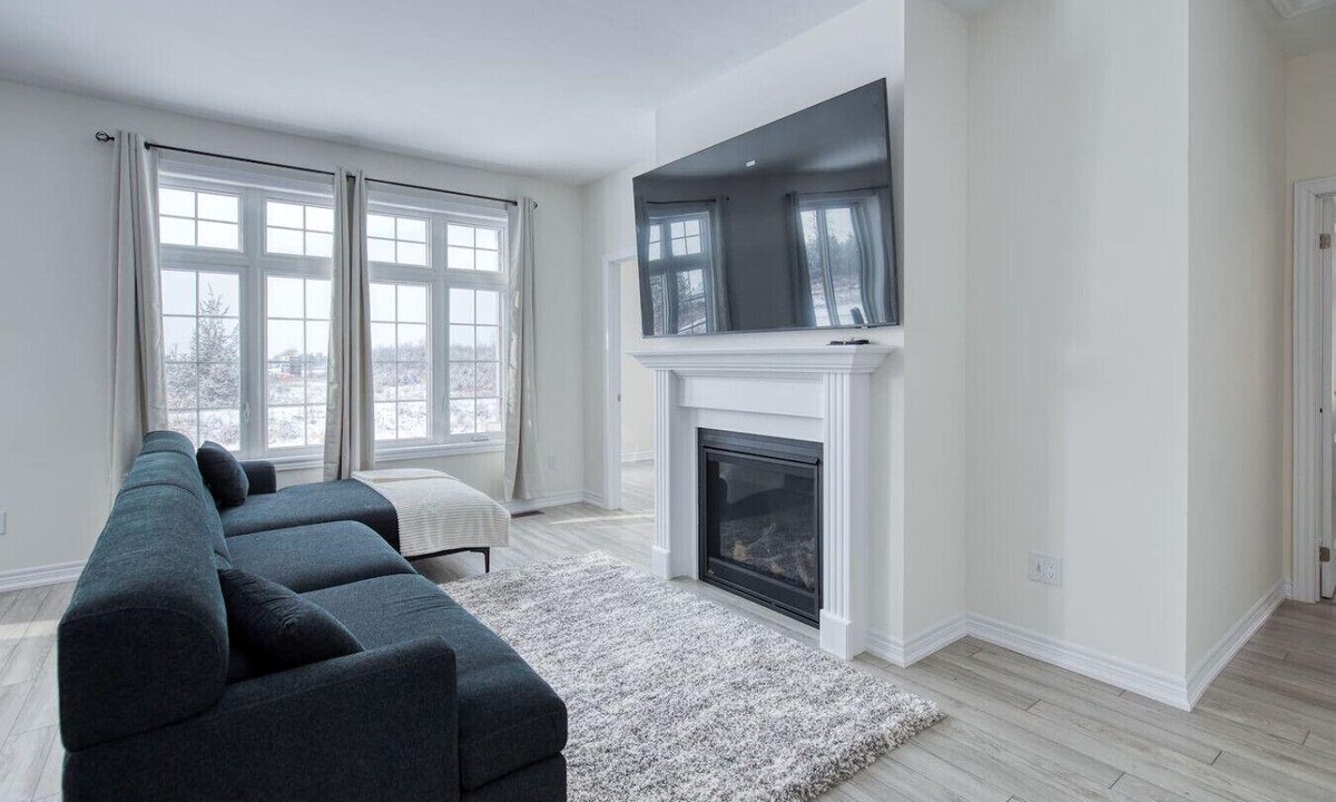 Carrying Place House | Spacious Brand New 4-Bed Retreat in Quinte West