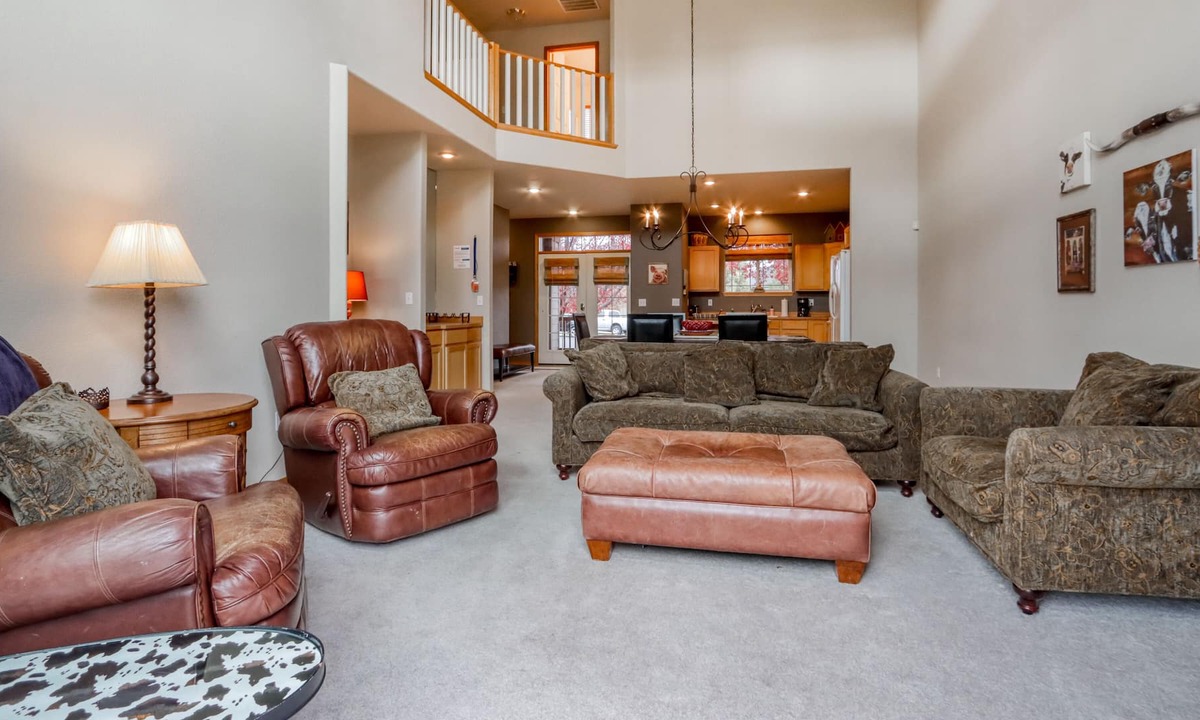 Redmond House | Spacious home w/private deck & gas grill - shared pool and more resort amenities