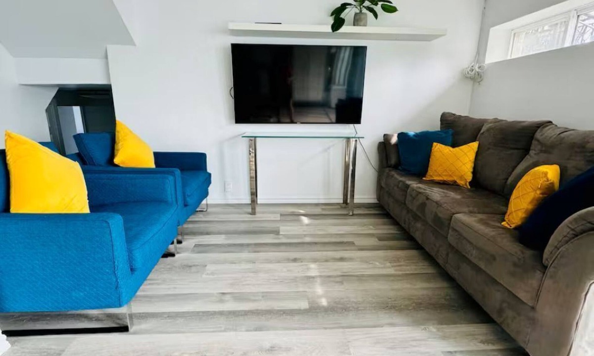 Pont-Viau Apartment | Spacious house ideal for families or groups!