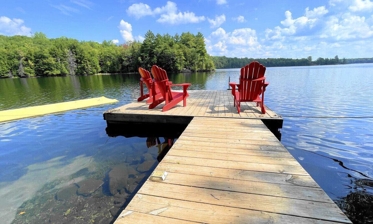 North Kawartha House | Spacious Lake Home on Chandos Lake