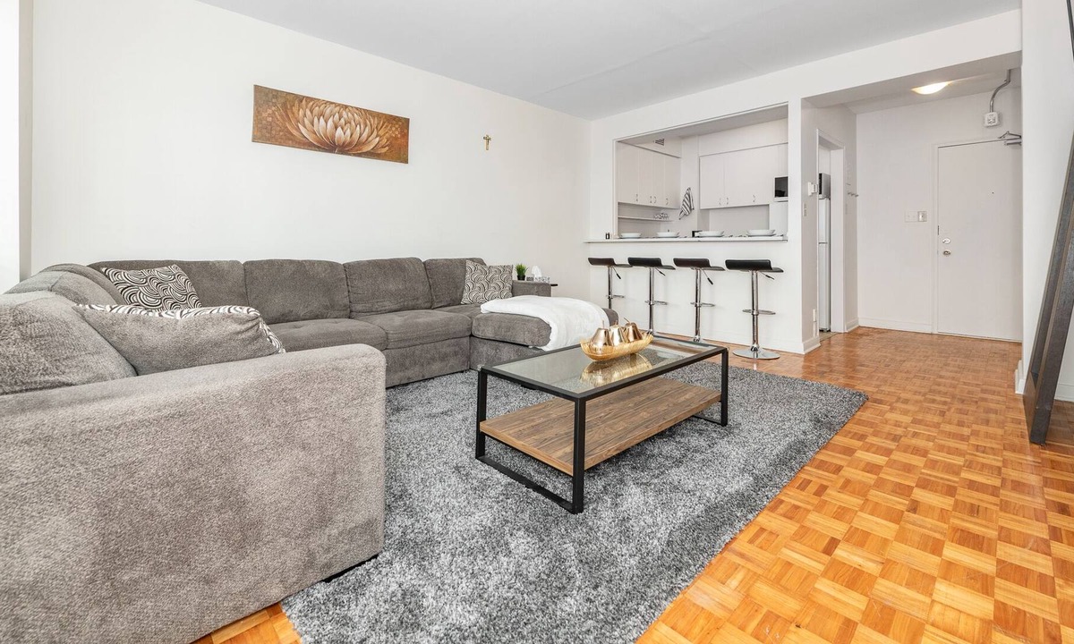 Hull Apartment | Spacious One bedroom Apartment in the heart of downtown Ottawa