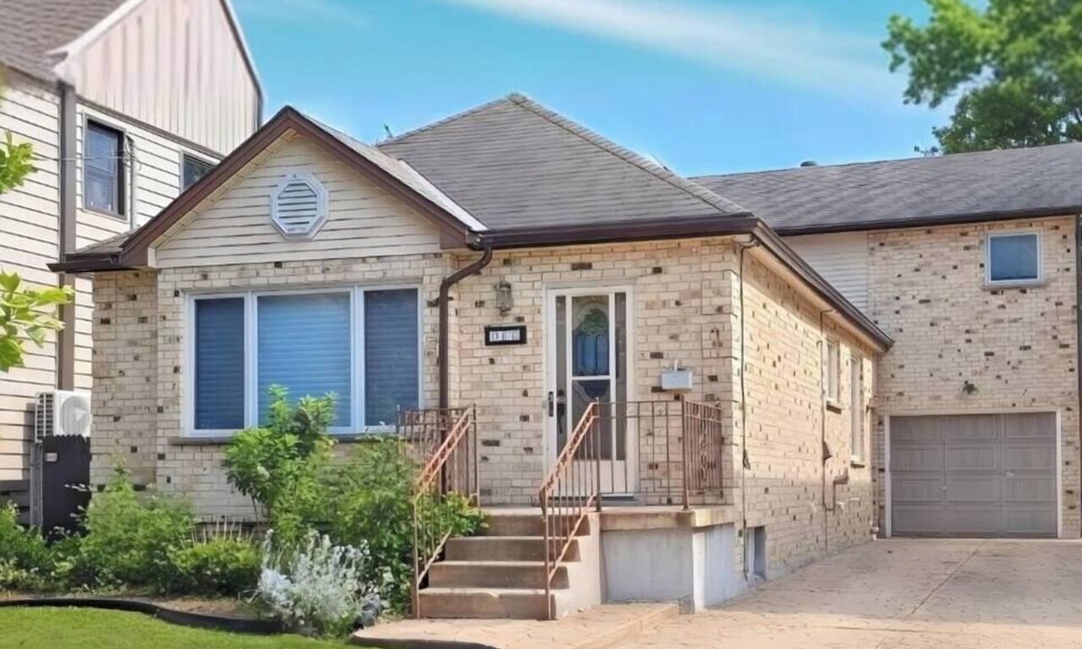Highland House | Spacious, Peaceful & Perfectly Located - 4BR,4BA