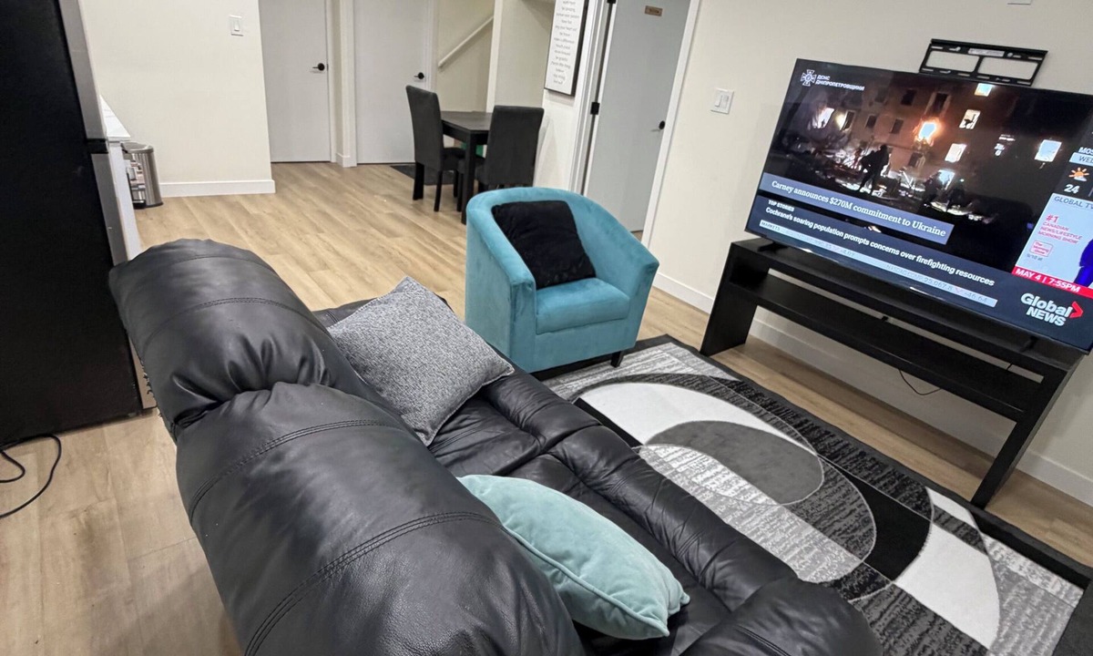Winnipeg House | Stay n’ Savour