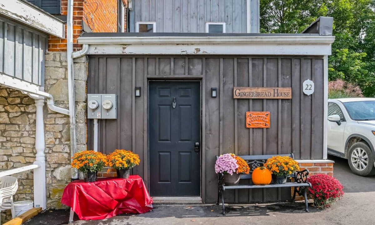 Elora Apartment | Steps to Downtown + Minutes to The Mill