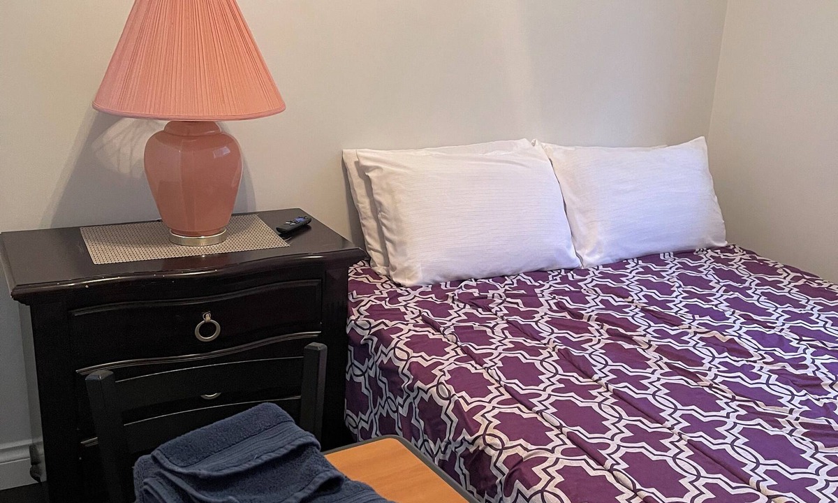 Delta House | Studio fully furnished suite in Delta BC