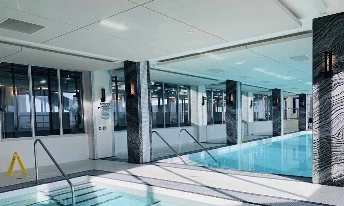 Humber Bay Condo | Stunning Views, Stylish 1BR Condo