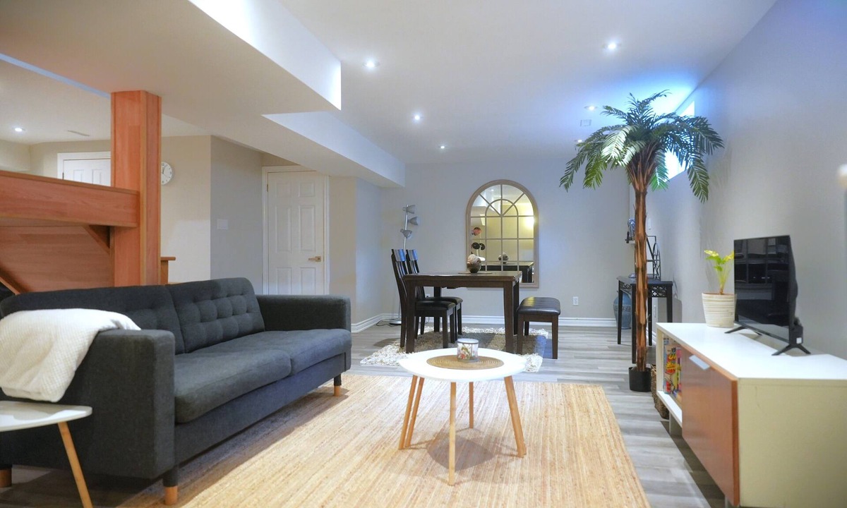 Clearview Apartment | Stylish Lower Level Guest Suite in Family Home