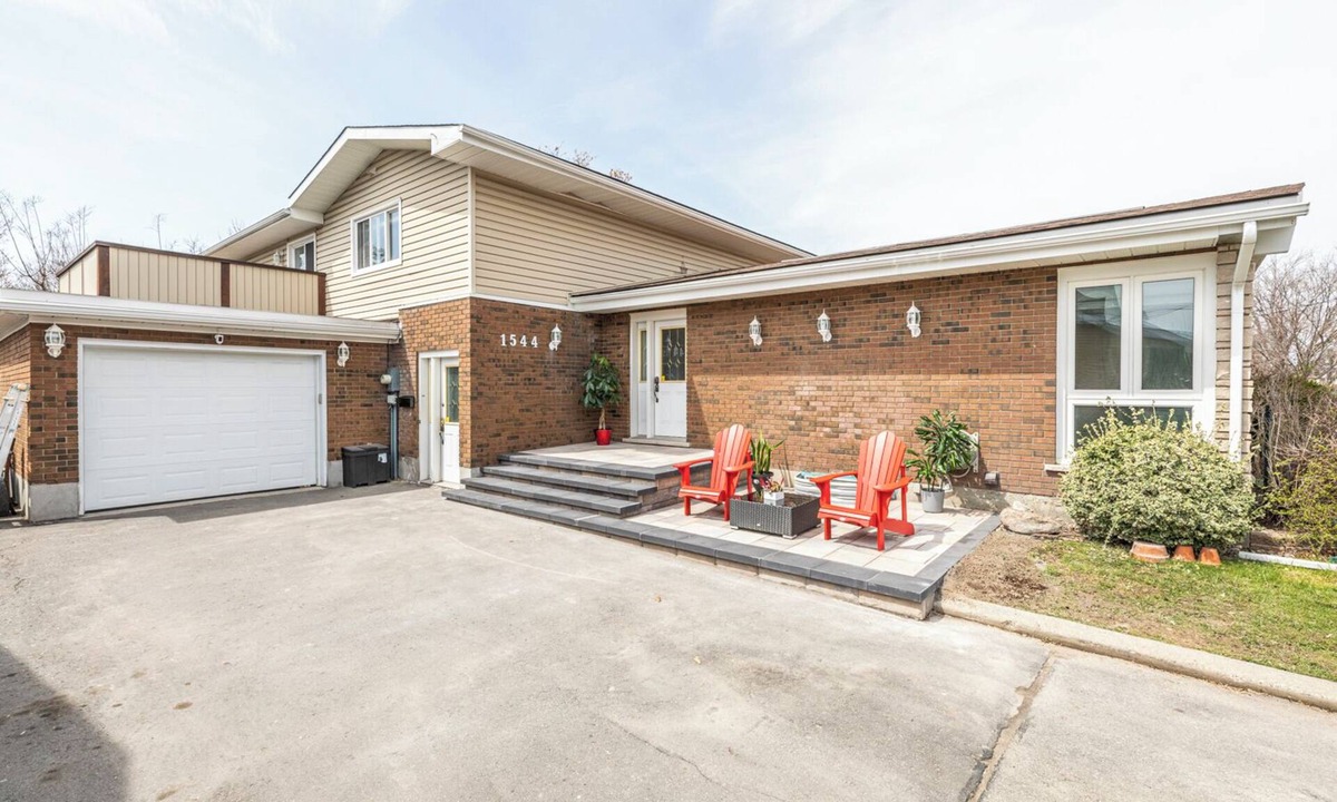 Ottawa Division Apartment | Stylish Ottawa 1BR Retreat | Quiet, Private, Minutes to Downtown