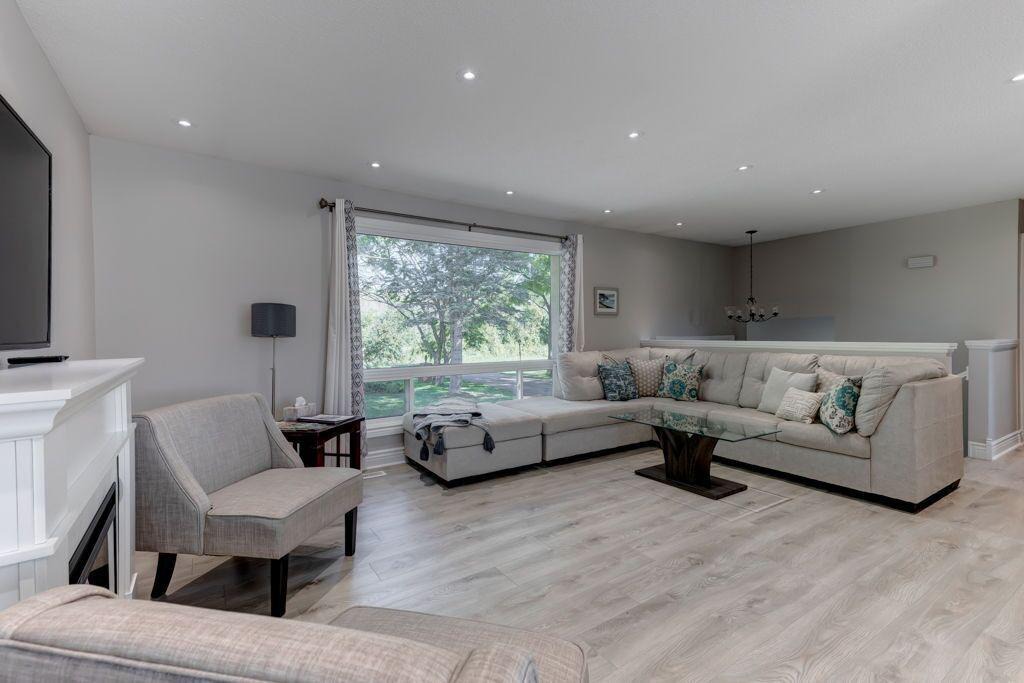 Brighton House | Summer Breeze Lakeside House with Beach Access