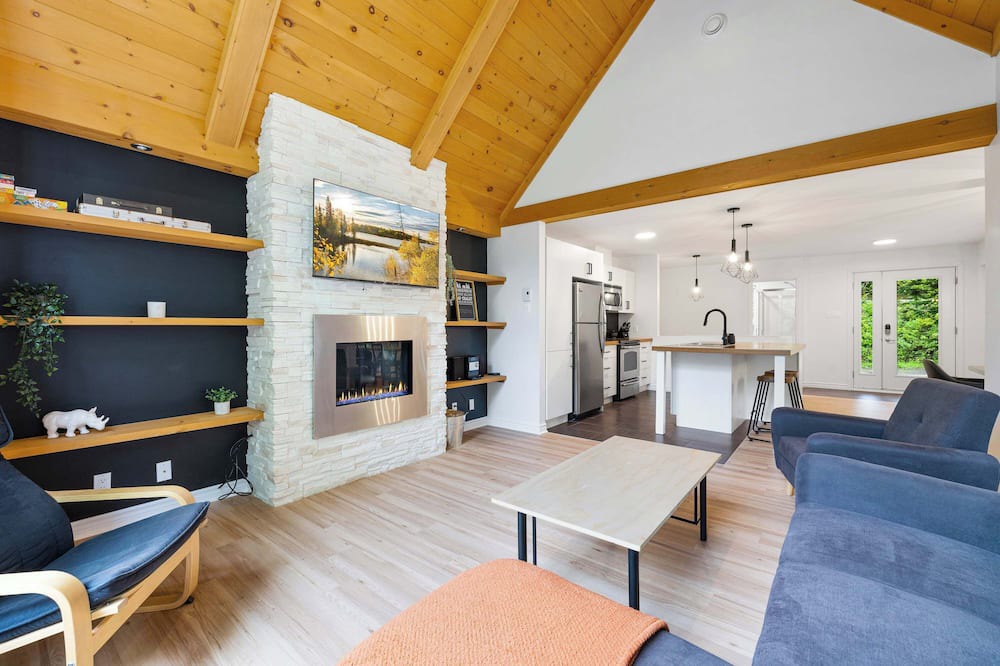 Petite-Riviere-Saint-Francois Ski Chalet | The Bear - Escapade en Nature avec Spa