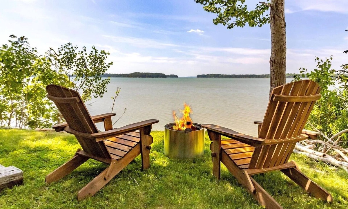 Milbridge Cottage | The Clamdigger Cottage, a peaceful Downeast waterfront retreat