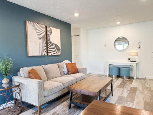 West Valley House | The Explorer duplex unit