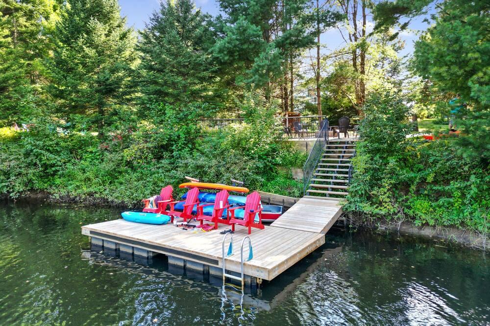 Actinolite Cottage | The Gordon's River Cabin-Custom Log Home The perfect family getaway!
