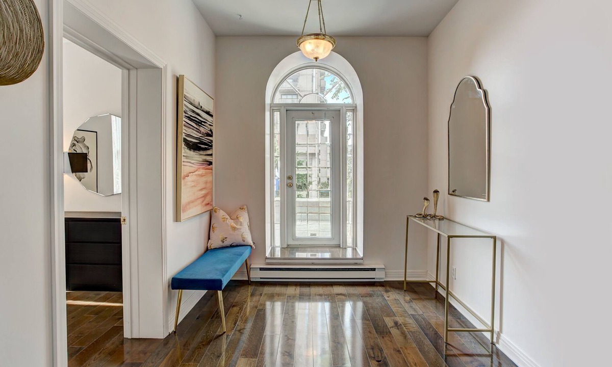 Latin Quarter Apartment | The large 1 bedroom Suite "au Château"