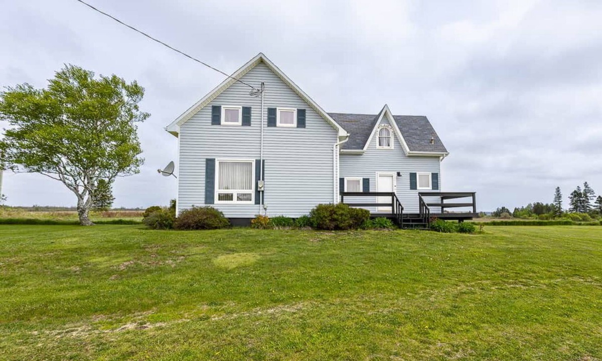 Grand River House | The Lobster Lodge - Countryside Retreat