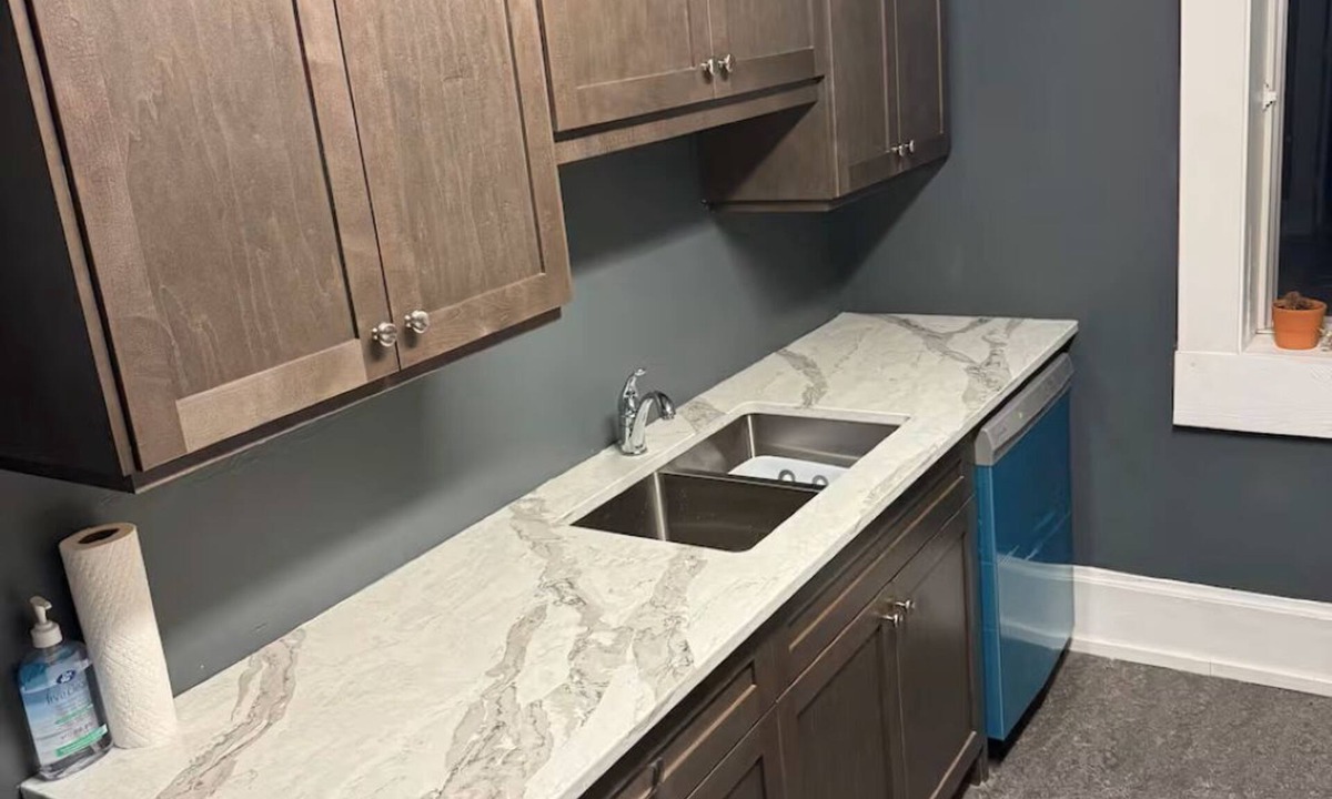 Grandview Apartment | The Old Bank Suite - Second Floor